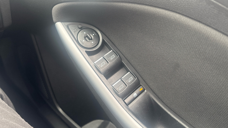 Ford Focus 1.0 EcoBoost 125 Zetec 5dr Petrol Hatchback